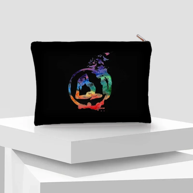 I Love Gymnastics Zipper Pouch - огляд і ціна Beauty Kiss Makeup