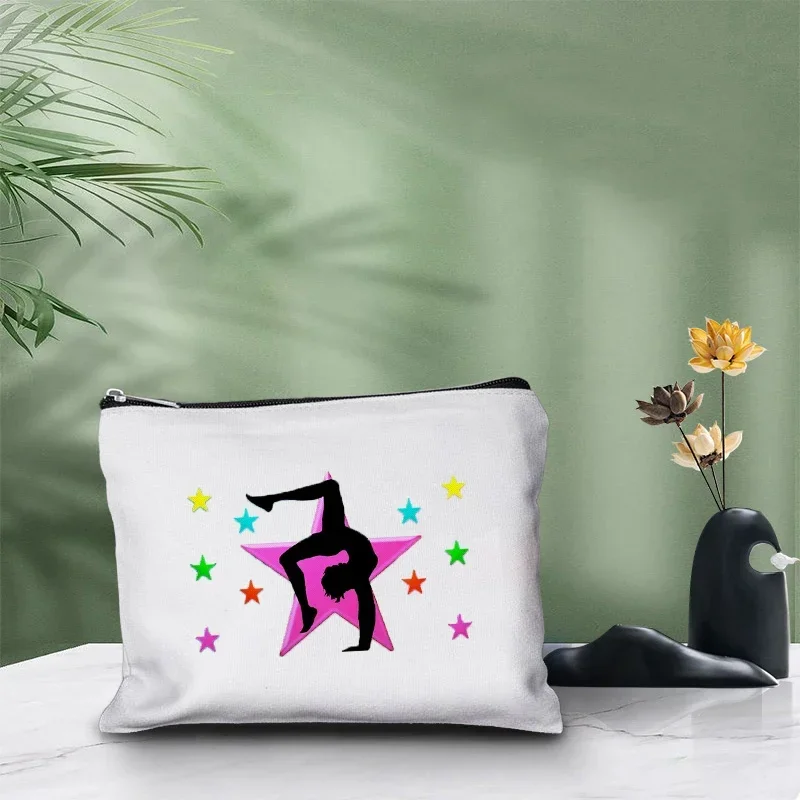 I Love Gymnastics Zipper Pouch - огляд і ціна Beauty Kiss Makeup