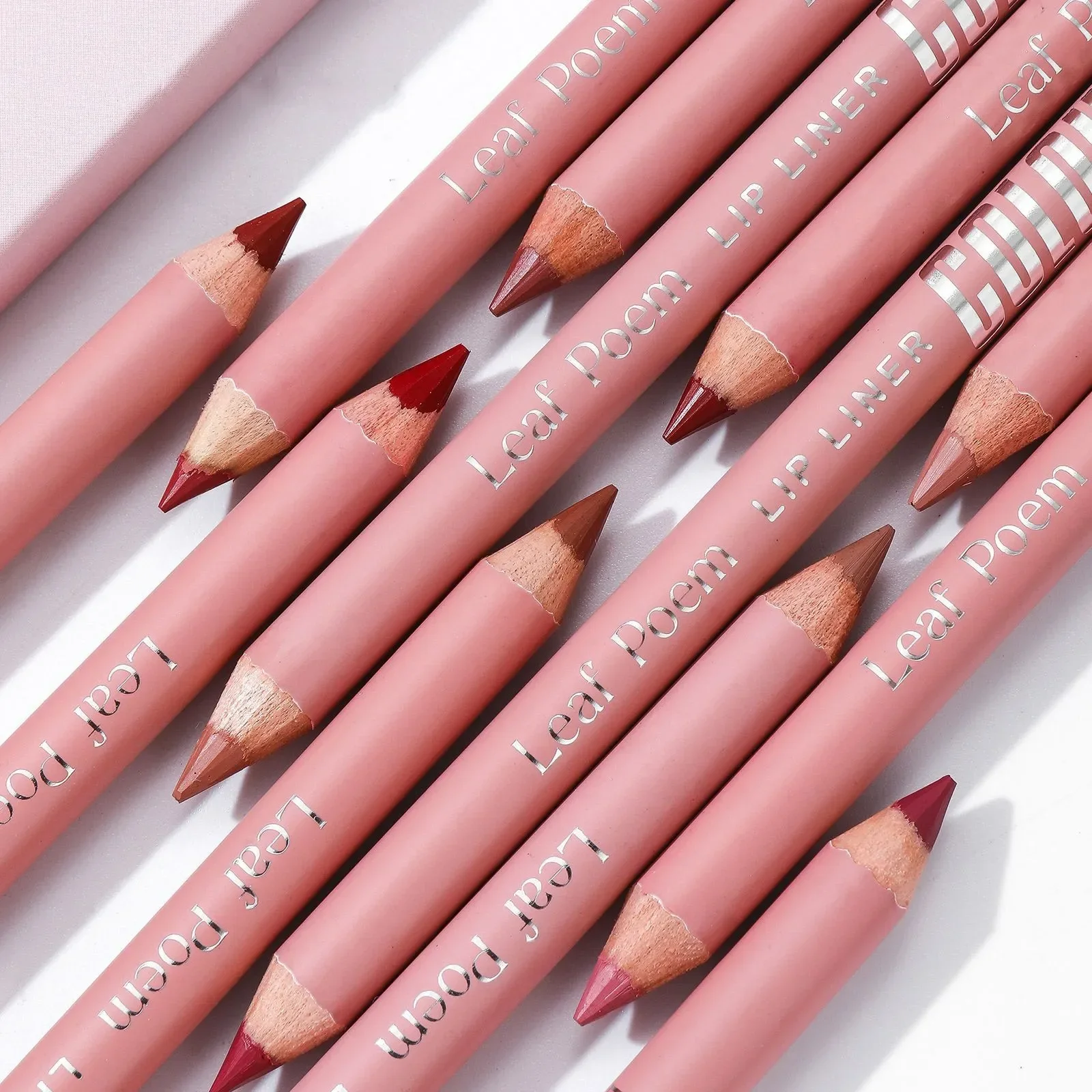 Nude Brown Lip Liner Pencil Li - огляд і ціна Lip Liner Pencil