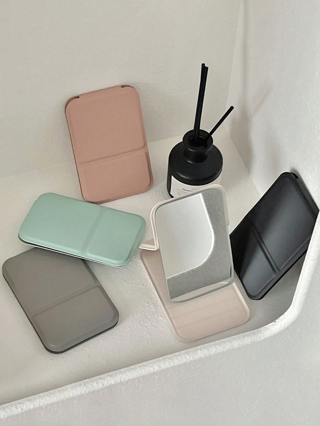 Portable Folding Mini Makeup M - огляд і ціна Beauty With Makeup